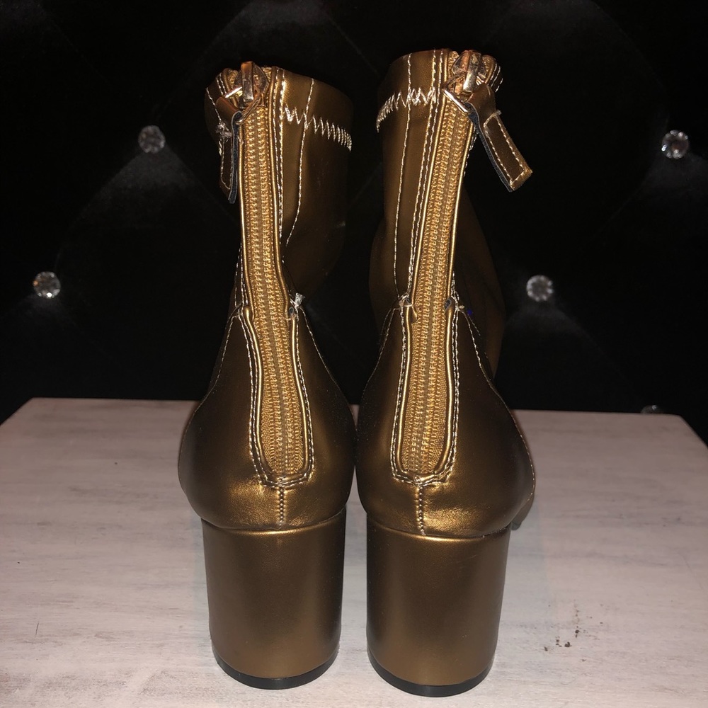 {LuvMark} đźŤSleek Shiny Gold Heeled Booties - Picture 3 of 5